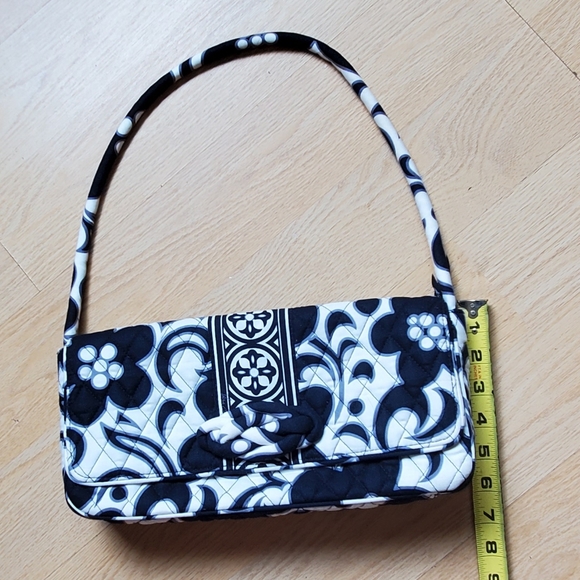 Vera Bradley Cute Purse - Picture 4 of 9